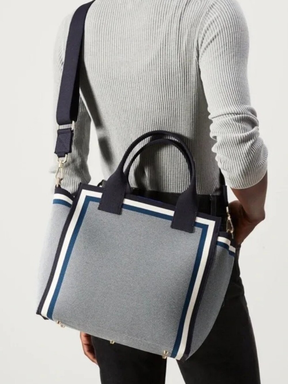 EXCELLENT RARE ROTHY'S THE HANDBAG - RIVER BLUE - Picture 2 of 10